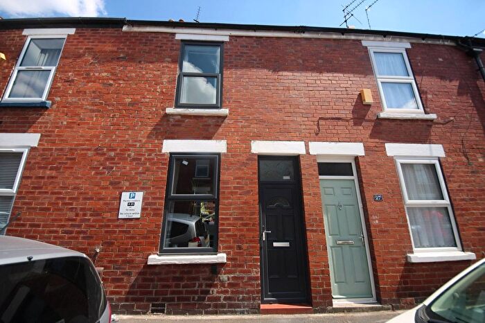 2 Bedroom Terraced House For Sale In Amber Street, York, North Yorkshire, YO31