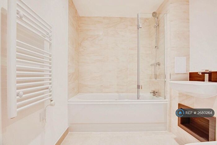 1 Bedroom Flat To Rent In Calotype Lane, Harrow, HA1