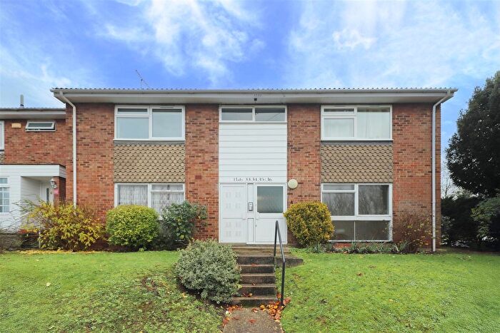 1 Bedroom Flat For Sale In Finians Close, Hillingdon, UB10