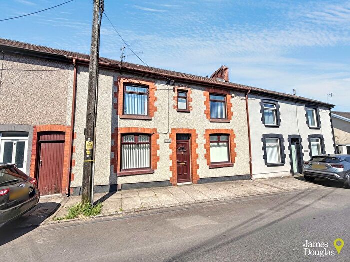 3 Bedroom Terraced House For Sale In Llantrisant Road, Graig, Pontypridd, CF37