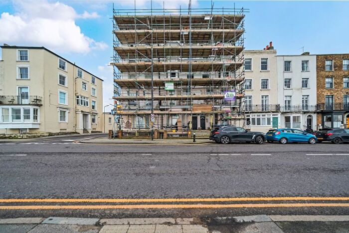 2 Bedroom Flat For Sale In Flat Fort Mansions, - Fort Crescent, Margate, Kent, CT9