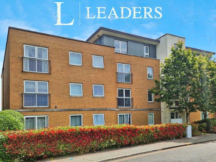 2 Bedroom Flat To Rent In Kenway, Southend, SS2