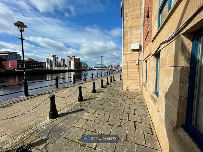2 Bedroom Flat To Rent In Quayside, Newcastle Upon Tyne, NE1