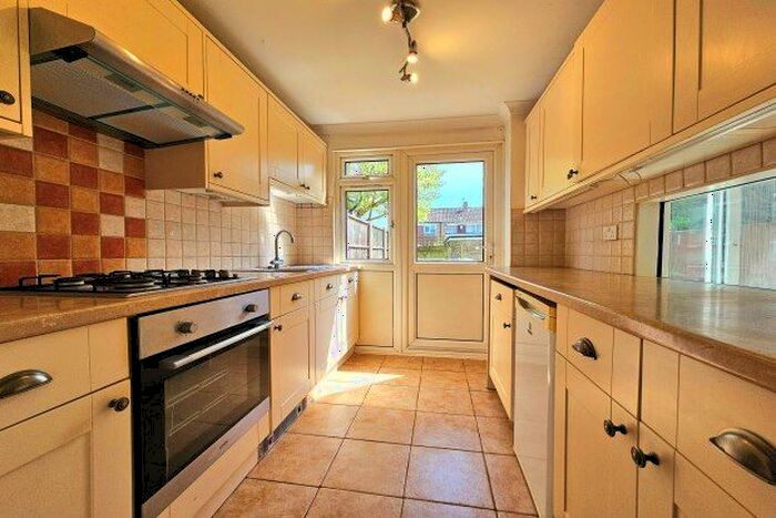 3 Bedroom Property To Rent In Jail Lane, Westerham, TN16