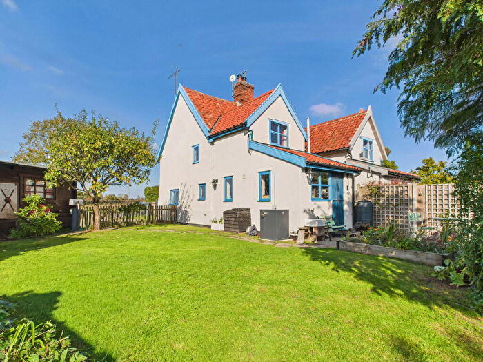 3 Bedroom End Of Terrace House For Sale In Bell Cottages, Dennington, Woodbridge, IP13