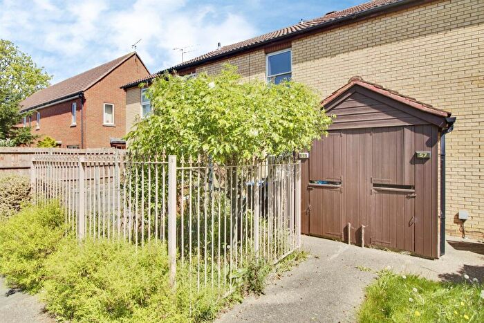 2 Bedroom Terraced House For Sale In Ludwick Way, Welwyn Garden City, AL7