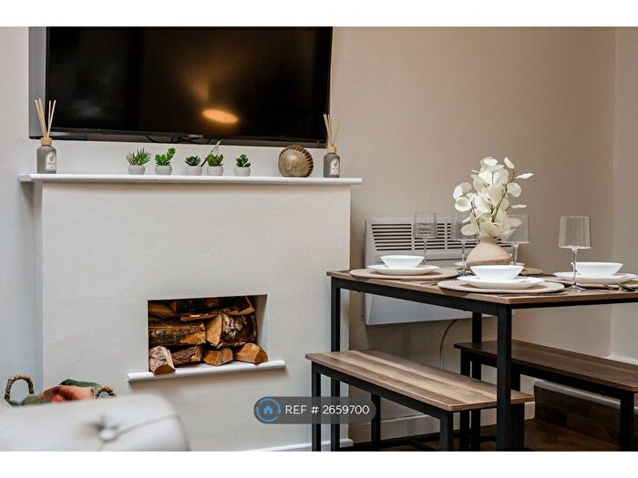 8 Bedroom Semi-detached House To Rent In Colquitt Street, Liverpool, L1