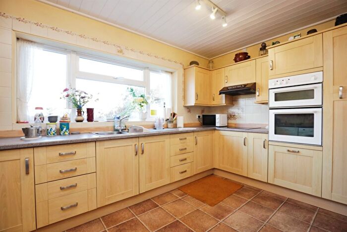 4 Bedroom Detached Bungalow For Sale In Vicarage Lane, Harbury, Leamington Spa, CV33