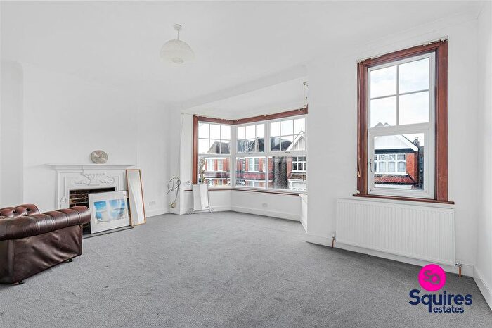 2 Bedroom Flat To Rent In Princes Avenue, London, N3