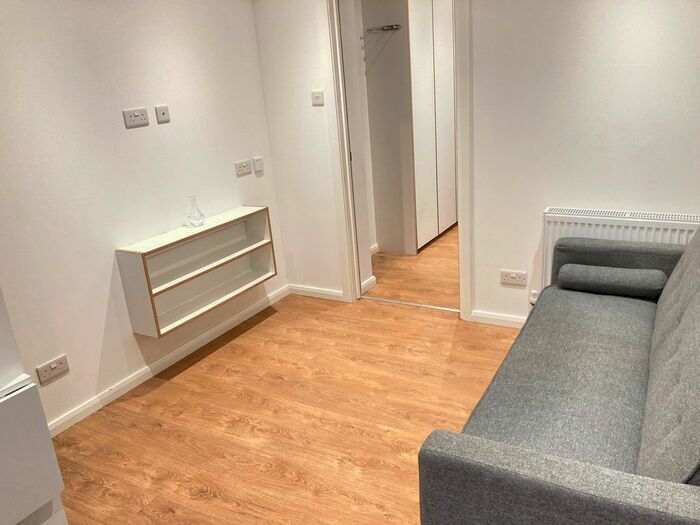 1 Bedroom Flat To Rent In Very Near Oldfield Lane South Area, Greenford, UB6