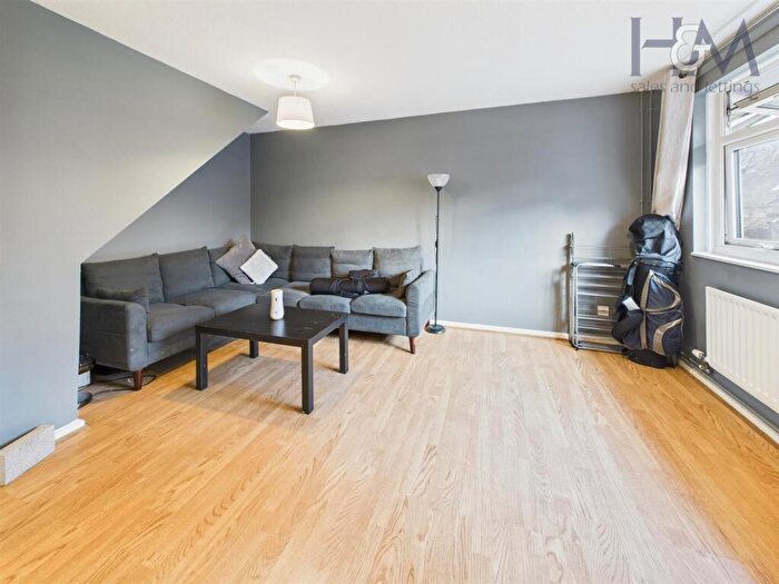 1 Bedroom Apartment To Rent In Round Mead, Stevenage, Hertfordshire, SG2