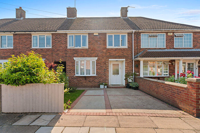 3 Bedroom Terraced House For Sale In Edge Avenue, Scartho, DN33
