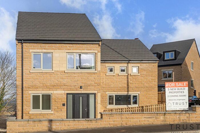 4 Bedroom Detached House To Rent In Hillside View, Drighlington, BD11