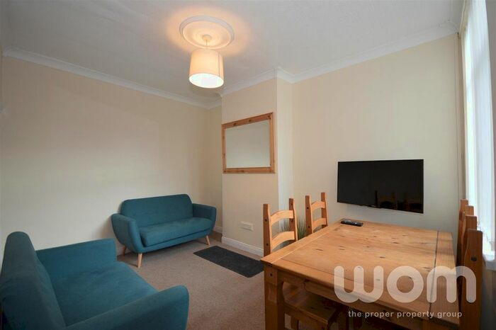 4 Bedroom Property To Rent In Thistleberry Avenue, Newcastle-Under-Lyme ST5