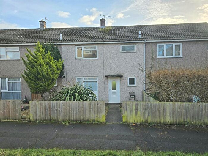 3 Bedroom Terraced House For Sale In Fairford Close, Bristol, BS15
