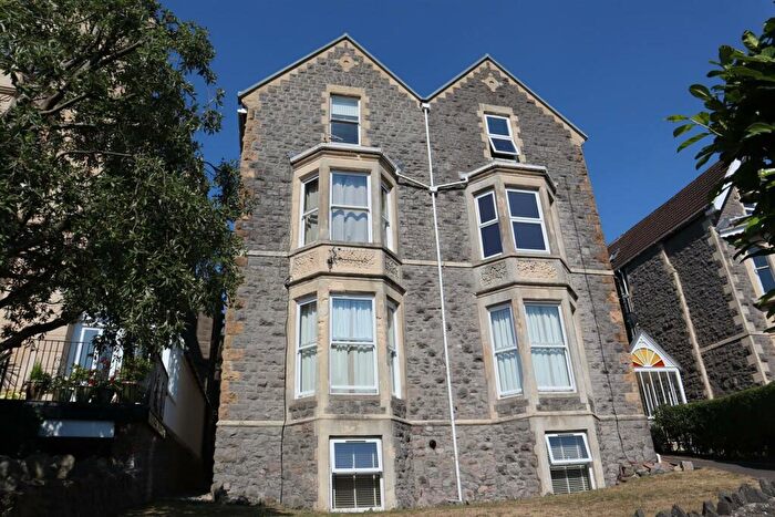 1 Bedroom Flat To Rent In Victoria Road, Clevedon, BS21