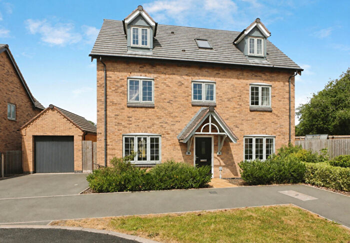 5 Bedroom Detached House For Sale In Redfern Road, Oakthorpe, DE12