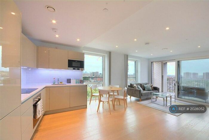 1 Bedroom Flat To Rent In Stock House, London, SE17