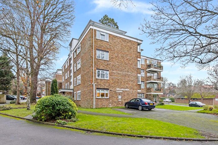 2 Bedroom Flat For Sale In Wellingtonia Court, Laine Close, Brighton, BN1