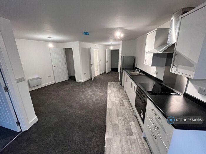 1 Bedroom Flat To Rent In Shelford Road, Nottingham, NG4