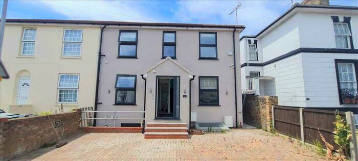 1 Bedroom Property To Rent In Cambrian Grove, Gravesend, DA11