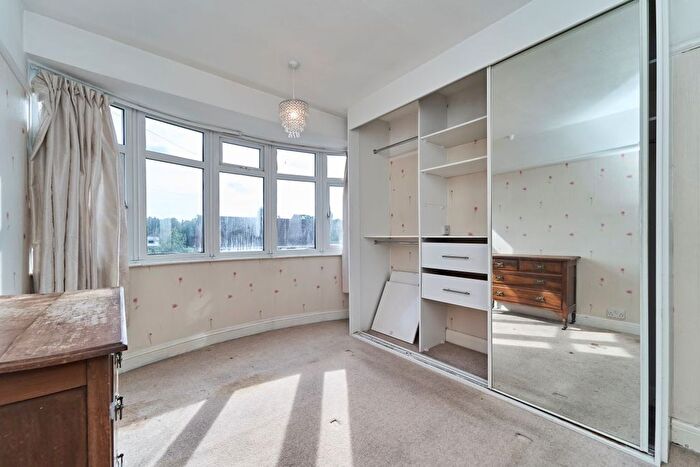 3 Bedroom Semi-detached House For Sale In Lynton Avenue, Wolverhampton, WV6