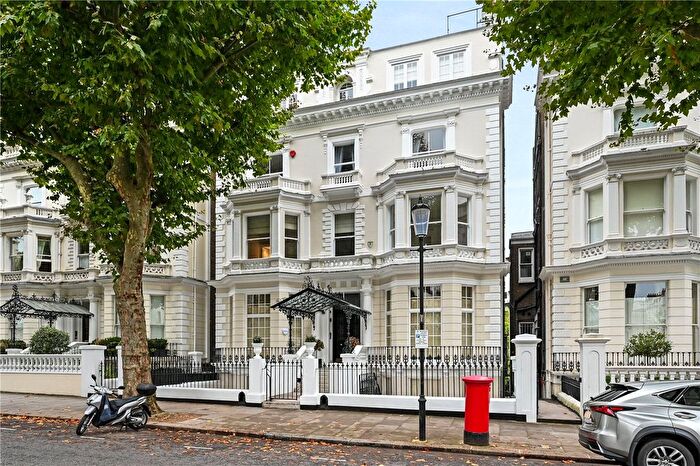 4 Bedroom Maisonette To Rent In Holland Park, Holland Park, London, W11