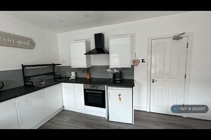 4 Bedroom Flat To Rent In Belmont Avenue, Blackpool, FY1