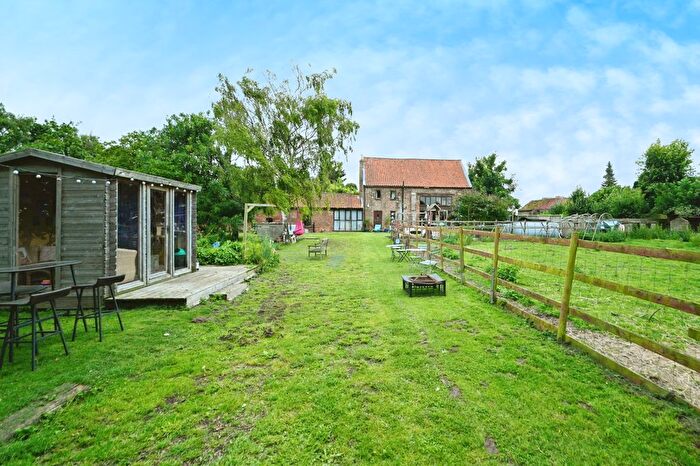 6 Bedroom Detached House For Sale In School Road, St. Johns Fen End, Wisbech, Norfolk, PE14