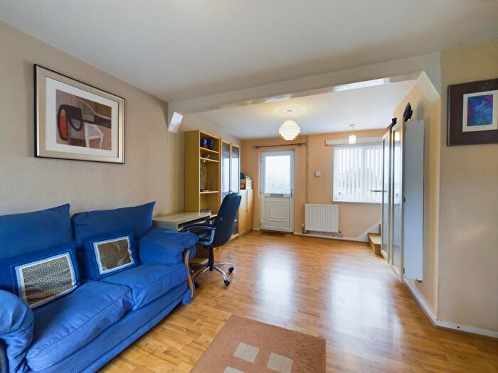3 Bedroom Terraced House For Sale In Eastern Avenue South, Kingsthorpe, Northampton, NN2
