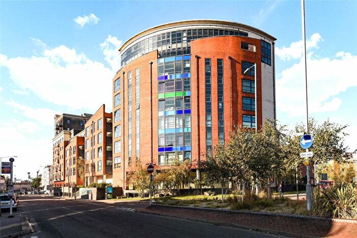 2 Bedroom Apartment To Rent In Kennet Street, Reading, Berkshire, RG1