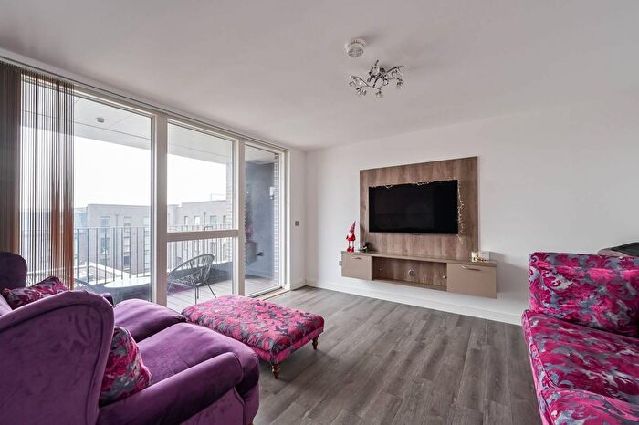 1 Bedroom Flat To Rent In Honour Lea Avenue, Stratford, London, E20