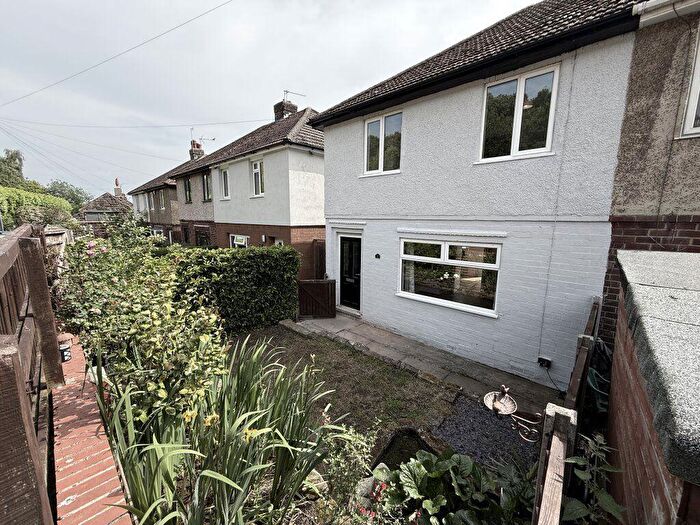 3 Bedroom Semi-Detached House To Rent In New Road, Crich, DE4