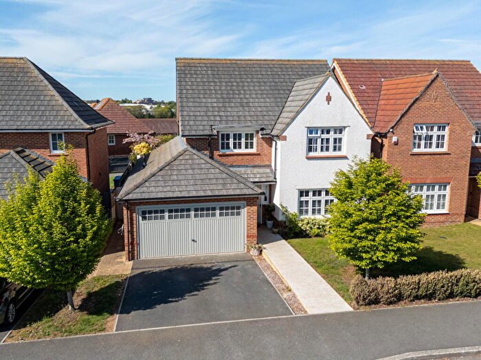 4 Bedroom Detached House For Sale In Manor Road, Barton Seagrave, Kettering, NN15