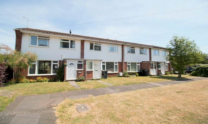 3 Bedroom Terraced House To Rent In The Pasture, Kennington, Ashford, TN24