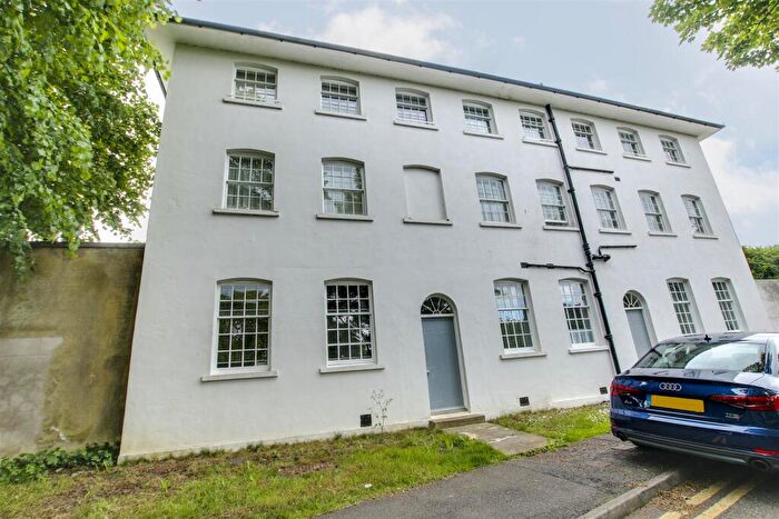 2 Bedroom Flat To Rent In Kempthorne House, Union Close, Newhaven, BN9