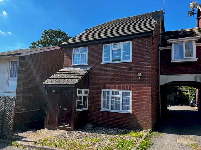 2 Bedroom Semi-Detached House To Rent In Fairfield Close, Northwood, HA6