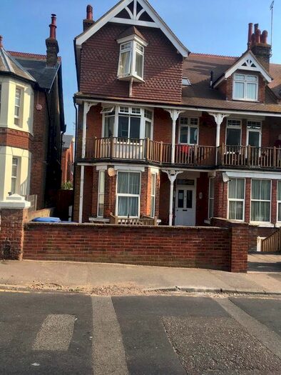 2 Bedroom Flat To Rent In Granville Road, Broadstairs, CT10