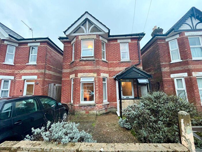 5 Bedroom House To Rent In Student Five Bedroom, Winton, BH9