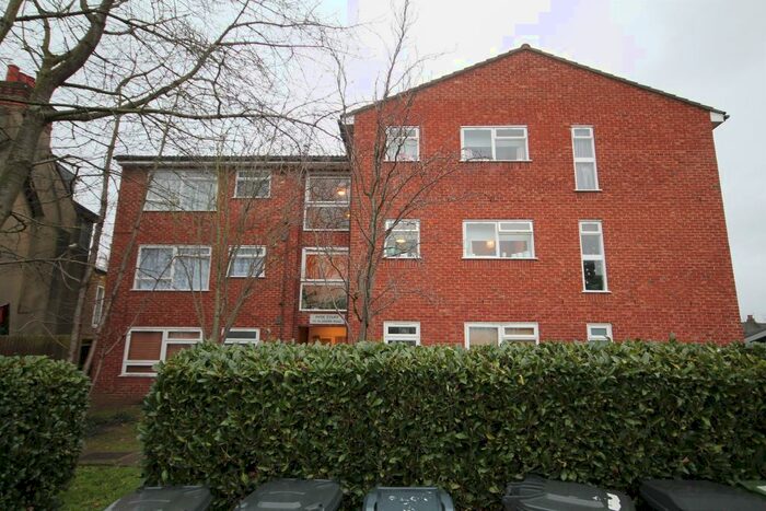 1 Bedroom Flat To Rent In Elsinore Road, London, SE23