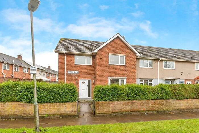 3 Bedroom Semi-Detached House For Sale In Kinross Grove, Hartlepool, TS25