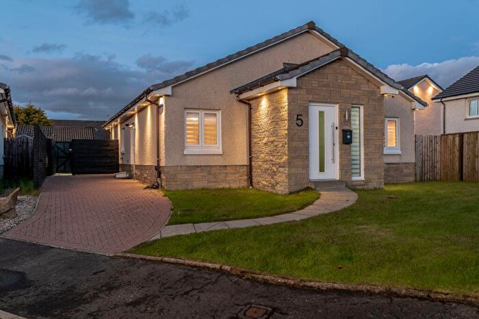 3 Bedroom Detached Bungalow For Sale In Curling Pond Lane, Longridge, EH47