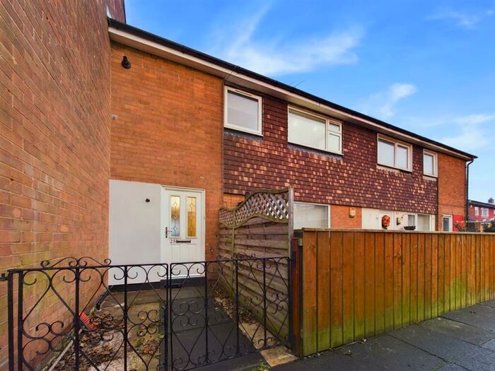 3 Bedroom Maisonette To Rent In Quantock Close, North Shields, NE29