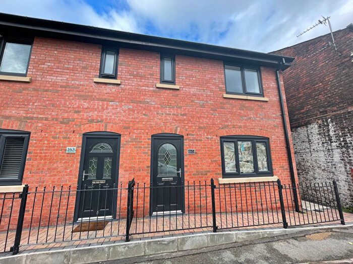 3 Bedroom Property To Rent In Warrington Road, Wigan, WN3