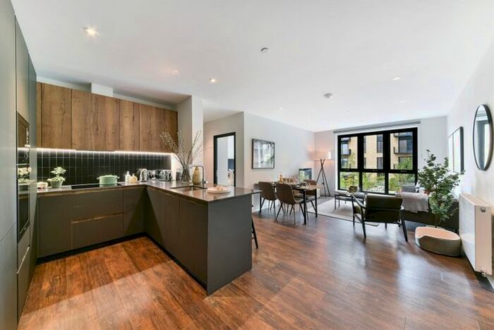 2 Bedroom Flat To Rent In , Tillermans Court, Grenan Square, Greenford, UB6