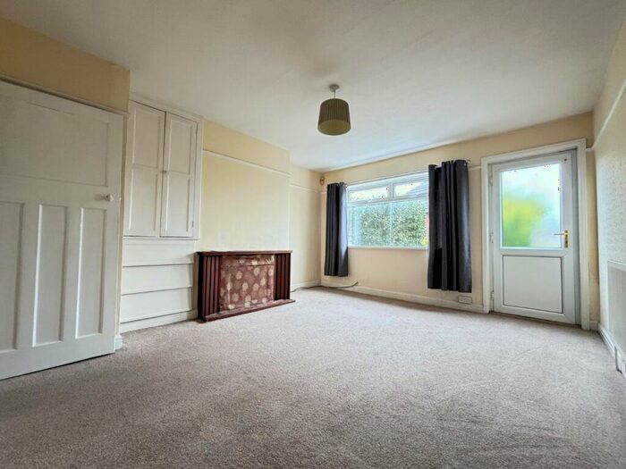 3 Bedroom Terraced House To Rent In Argie Gardens, Burley, Leeds, LS4