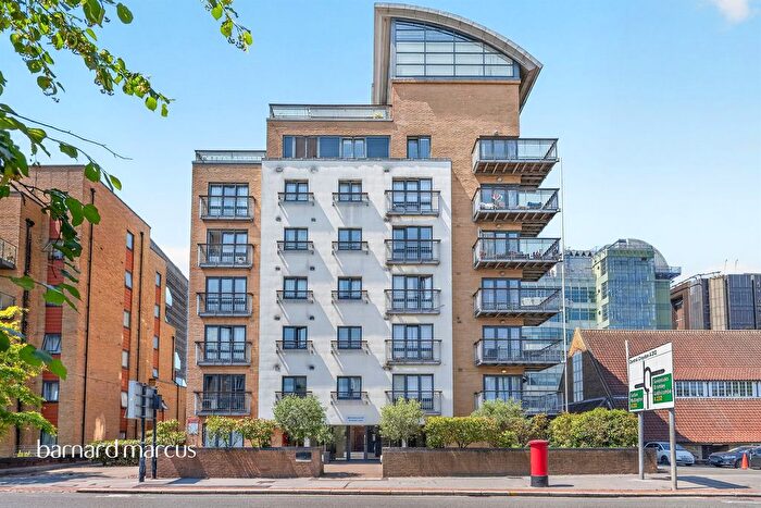 2 Bedroom Flat For Sale In Park Lane, Croydon, CR0