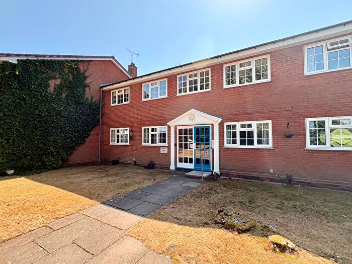 2 Bedroom Apartment To Rent In Lawford Grove, Shirley, Solihull, B90