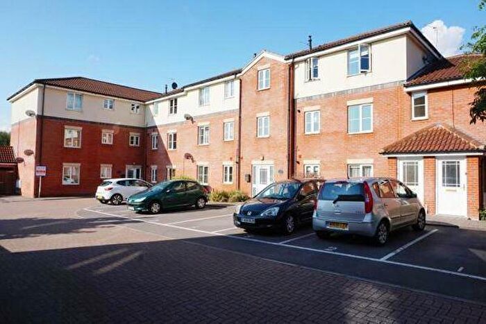 2 Bedroom Flat To Rent In Redcliffe Street, Swindon, SN2