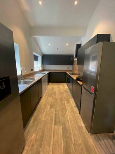 8 Bedroom Terraced House To Rent In Cawdor Road, Fallowfield, M14